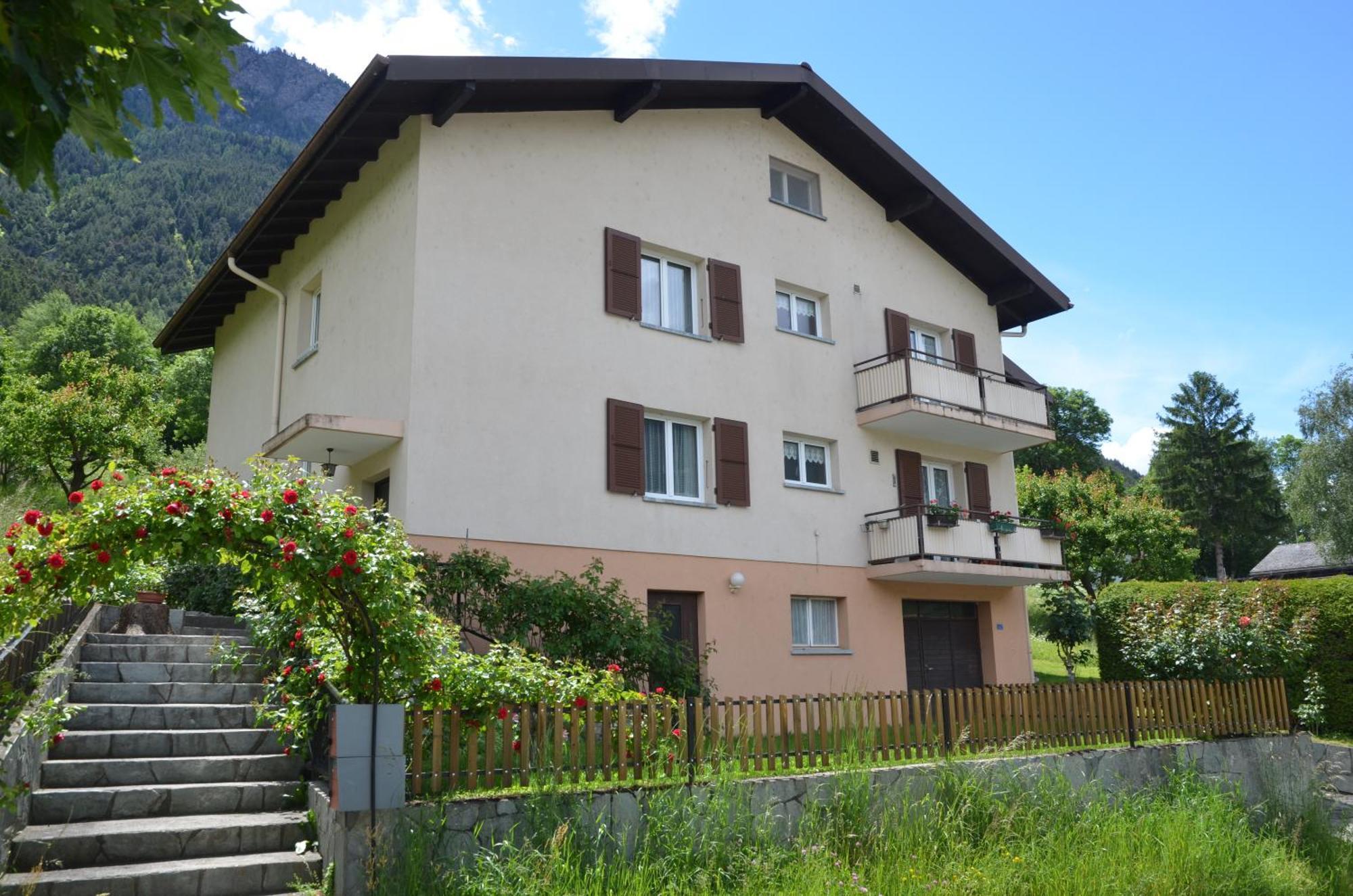 Grosse, Schoene Wohnung Im Gruenen Brig-Glis Exterior foto